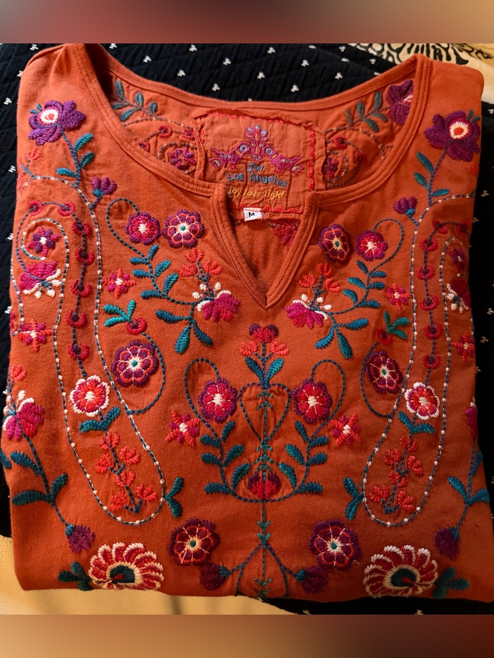 Johnny Was JW Joy Love Light, short sleeve embroidered top shirt new condition